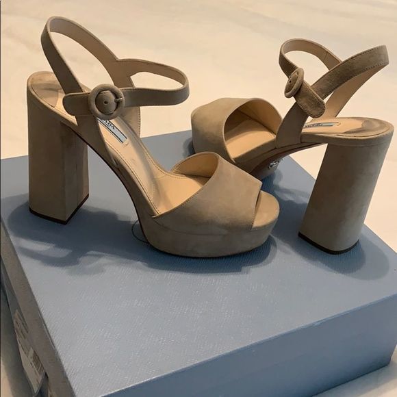Prada suede leather tan platform heels - Picture 1 of 8